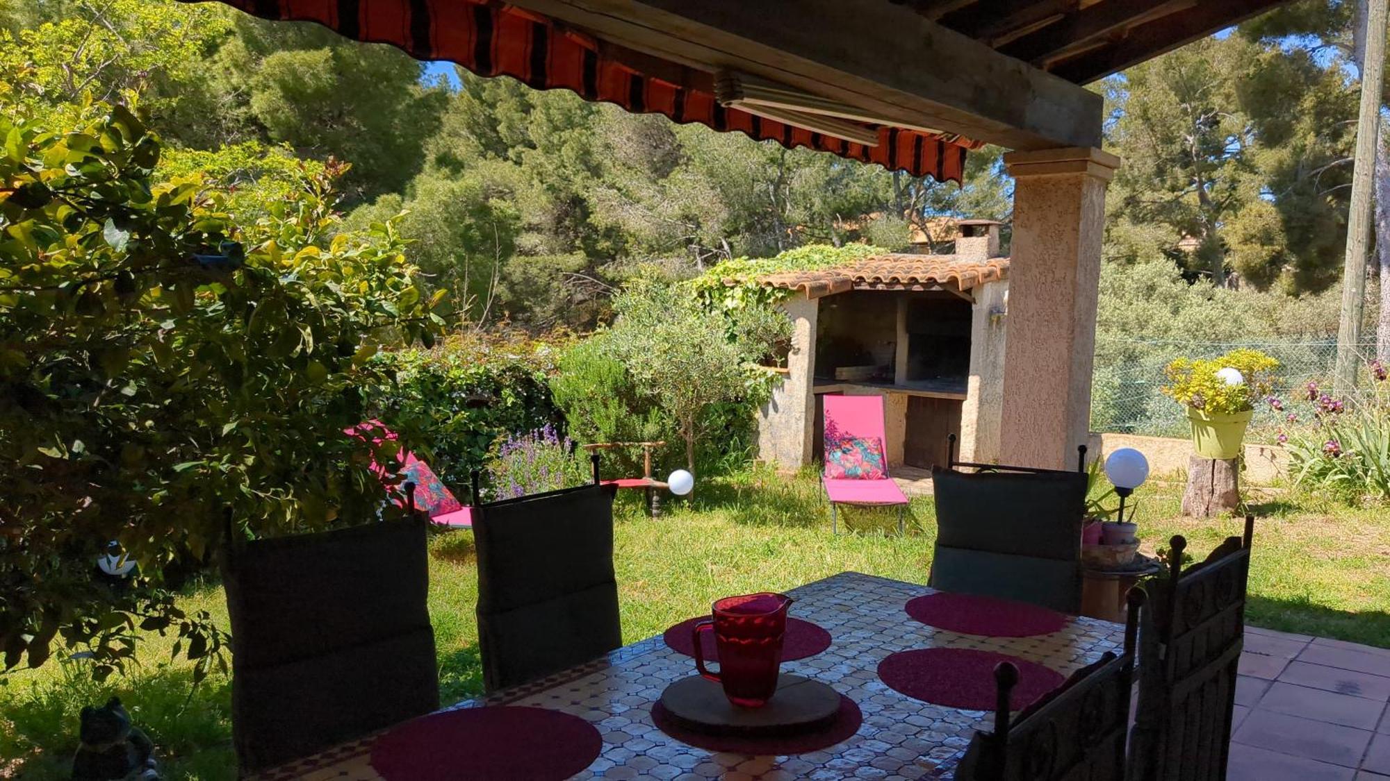 Maisonnette Kalis Calme Avec Climatisation Parking Jardin Cadre Campagne Plages A Pieds Бандоль Экстерьер фото